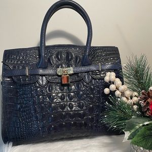 Pijushi Designer Leather Handbag💐